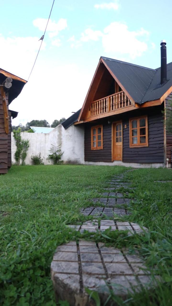 Cabanas Aitue Futaleufu Luaran gambar